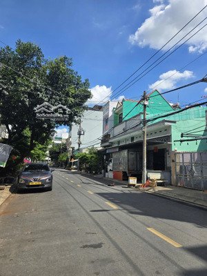 bán nhà đường lê niệm - ngay lê khôi dt: 4x20m (1 lầu) giá 9,2 tỷ. gần nguyễn sơn.