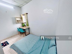 phòng trọ giá rẻ chỉ 3tr5 full nội thất có cửa sổ trời - hẻm 585 huỳnh tấn phát q7 đang trống sẵn