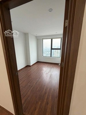 cho thuê căn hộ chung cư sky central 176 định công, hoàng mai 95m2 3pn cơ bản 13tr