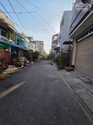 bán nhà bùi hữu diện, p an lạc, q.bình tân. dt 5.2x15. 4 tầng giá chỉ 8,9 tỷ vnd