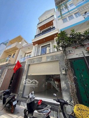 bán nhà mới 4 tầng ngay sát vạn phúc thủ đức,58m2 giá 7,7 tỷ, sổ hồng riêng