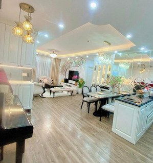 cho thuê căn góc siêu đẹp - siêu vip - đẹp nhất tòa gemek 1