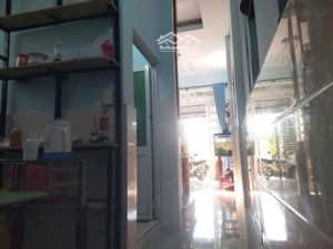 nhà đẹp đã sửa xong shc gữi sổ chính chỉ 1,9 tỷ tl - hóc môn