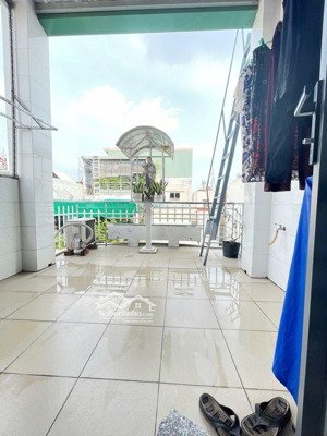 chỉ 7.99 tỷ hxh thông trường chinh 41m ngay metro số 2 khu vip bàu cát