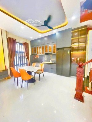 nhà lô góc 2 mặt tiền oto 4 phòng ngủ cạnh phú mỹ hưng - huỳnh tấn phát, 55m2, chỉ 6 tỷ nhỉnh