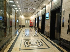 bán chung cư cao cấp tân hoàng minh- phố hoàng cầu. tầng 9- toà a. dt: 131m2. 3 phòng ngủ.