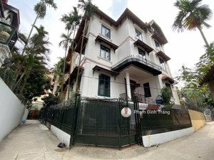 bán bt phố đội cấn, liễu giai, ba đình 260m2 - lô góc mặt tiền 10m khu phân lô cán bộ - 104 tỷ