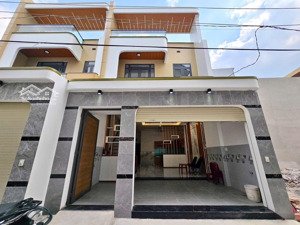 chủ gởi bán nhà 1 trệt 1 lầu kdc bửu hoà đã hoàn công,5,4x15=80,4m2,hẻm ô tô 7 chỗ,ngay chợ đồn,shr