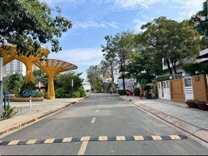 biệt thự thăng long home 3 tầng 8x20m2
tam phú, thủ đức