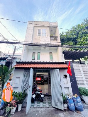 hẻm xe tải 1 sẹc hương lộ 80 - 4.5m x 20m - 3 lầu - nhà mới dọn vô ở ngay