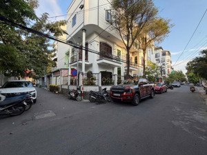 chính chủ gửi bán lô đất biển kiệt ô tô sơn trà cách cầu rồng 300m, cách biển mỹ khê 500m.