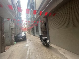 cho thuê nguyên căn 4 tầng căn góc 3 mặt thoáng có gara ô tô giá 14tr