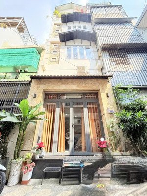 (tin vui) oto đỗ cửa - nhà 4 tầng nguyễn hồng đào siêu đẹp ngang 3.9m - dtsàn 66m2, 4 phòng- 5.x tỷ