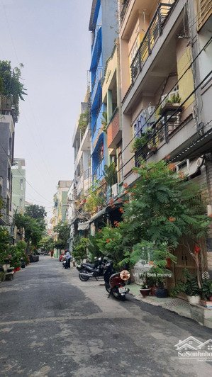 cách xe tải chỉ 30m, hẻm 250 bàu cát. đồng đen, dt 79m2, có dòng tiền, ngang 5.4m.chỉ 6 tỷ 800