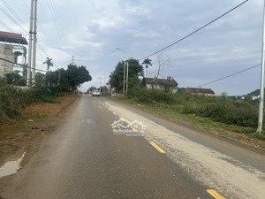 500m2 mặt đường nhựa trục chính bãi dài gần đh quốc gia hà nội