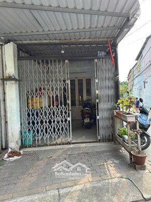 nhà đẹp - giá tốt - chính chủ cần bán nhà tại huyện hóc môn, tp hồ chí minh