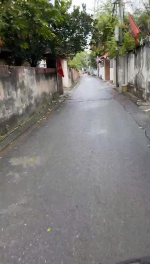 chủ cần tiền bán 72m đường 4m trải nhựa giá chỉ hơn 50tr/m