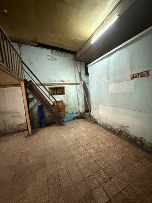 nhà cấp 4 - phạm văn đồng - 85m2 - 9 tỷ. mặt tiền thụt . ngay sân bay tsn. công viên gia định