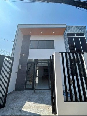 nhà trệt lửng ấp tây lân xã bà điểm hóc môn - 85m2 - 3.85 tỷ