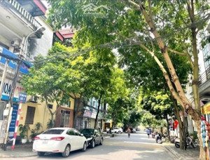 mặt phố bồ đề - kinh doanh sầm uất - diện tích 70m lô góc mt 6m rất đẹp giá rẻ