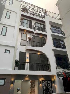 Bán nhà Thạch Bàn - Cổ Linh. Gần khu đô thị Garden City - Ô tô đỗ cổng. Lh 0965858116