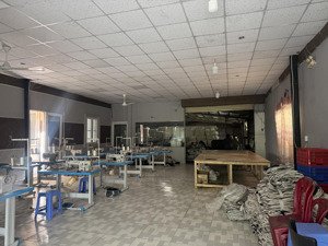 chính chủ cần bán gấp nhà kho ở phường tân vĩnh hiệp -tân uyên ( giáp kcn sóng thần 3 tp mới )