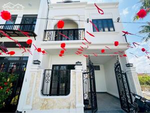 Nhà 2 tầng full nội thất gần chợ mai huế lên thành phố mất vài phút