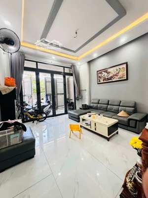 bán nhà 4 tầng 67m²(4,4x15) đường tl29 phường thạnh lộc,q12.hẻm 5m