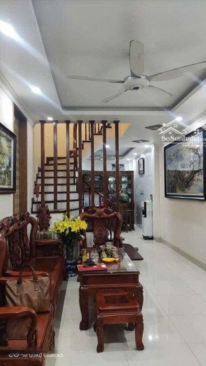 ngọc thụy - nguyên căn - 4 ngủ - ô tô - full đồ