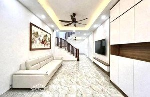 bán nhà trần đại nghĩa-5 tầng đẹp,ngõ thông-45m-10 tỷ 5