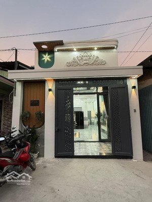 3.85 tỷ - nhà mới tinh full nội thất cao cấp hẻm xe hơi - bà điểm