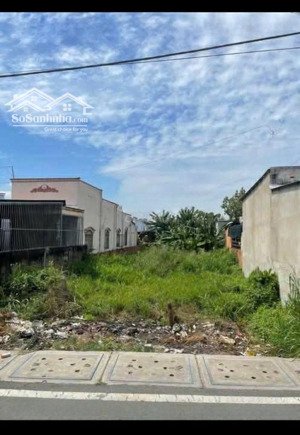 bán lô đất mặt tiền đường nhựa 130m2 gần bệnh viện đa khoa củ chi . giá 1 tỷ 1 , sổ hồng riêng