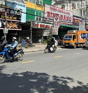 hàng hiếm đất mặt tiền đường nguyễn du ngang 10m ngay ngã 3 cửu long