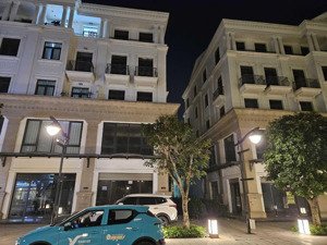 cần chuyển nhượng căn vinhomes ocean park i khu shophouse tmdv cao cấp giá 15.93 tỷ. lh 