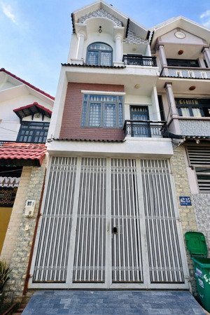 bán nhà 4 tầng đường thạnh lộc 29, phường thạnh lộc, q12,dt 67m(4,4x15). hẻm 6m, giá chỉ 7,5tỷ