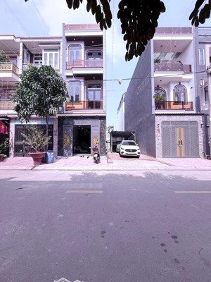 bán nhà 2lầu sổ riêng hoàn công phường đông hoà, tphcm