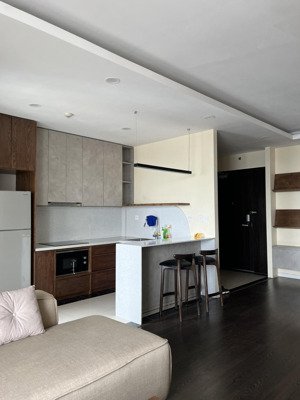 [hiếm] cc cho thuê - căn hộ góc 3pn tầng cao - view sông thoáng - imperia sky garden đối diện times