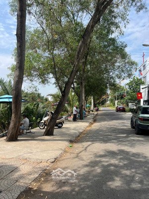 hàng hiếm bán nền biệt thự view sông kdc bách khoa, dt: 498m2 (ngang 12m) giá: 69 tr/m2