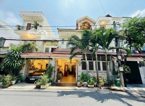 bán nhà biệt thự 3 tầng nhánh trần não q2