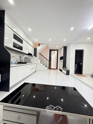 bán nhà tạ quang bửu, nhà dân xây, thiết kế cơ bản, phân lô, ở sướng, ngõ nông