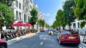 bán nhà phố diện tích 84m²-tổng sàn 243m² -nhà thô- đã có sổ -giá chỉ 14,5 tỷ