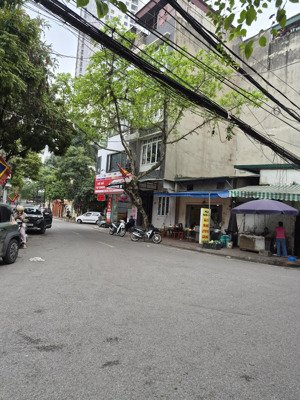 mặt phố sát chợ chim phúc la ,cạnh hồ trung tâm hà đông , 50m 4 tầng phân khúc 14 tỷ cực hiếm