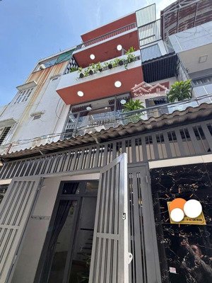 cần vốn bán nhanh căn nhà trần quốc toản - quận 3. chỉ 5tỷ2 với 67,6m2 thuê 23tr. gần chợ tân định