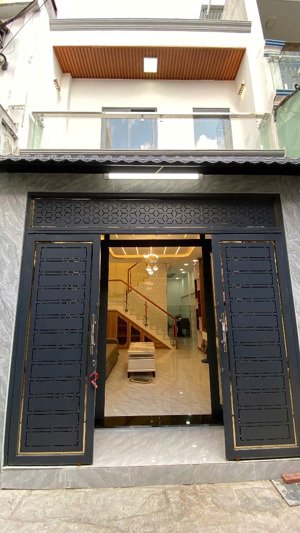 bán nhà cạnh tên lửa bình tân(dt 48m2) 2 tầng hẻm xe hơi, nhỉnh 4tỷ, sổ hồng riêng, hoàn công đủ