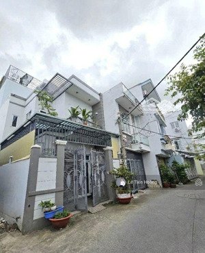 bán nhà 50m2 hẻm phạm hữu lầu phường phú mỹ quận 7