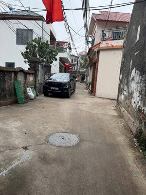 h.àng nóng ra lò, 43m2, vuông vắn mai động, ngõ chính khu phố, chạy thông, xe morning vào cử