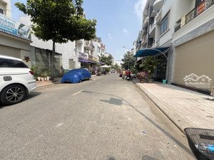 chính chủ gửi bán nhanh nhà 3 tầng kdc phú hồng thịnh, bình an, dĩ an bình dương, tp. hcm diện t