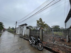 đất đẹp - kdc gần long khánh - 6.5m x 25.5m - cổng ngõ đầy đủ - xe tải vào