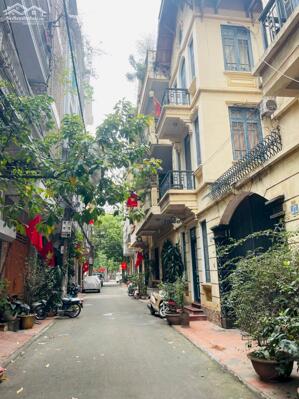 BÁN NHÀ ĐƯỜNG KHUẤT DUY TIẾN. THANH XUÂN. 55M2 - 3 TẦNG. Ô TÔ ĐỖ CỬA.