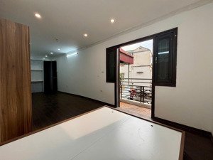 cho thuê nhà võng thị, lạc long quân, tây hồ, 5 tầng, 4pn, ở ngay, 14.5tr